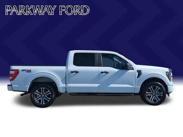 Used 2023 White Ford XL image 6