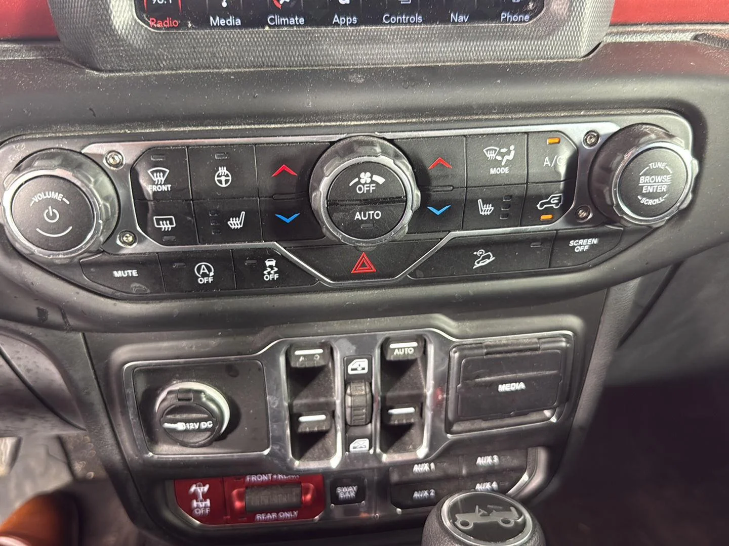 Used 2018 Firecracker Red Clearcoat Jeep Rubicon image 11