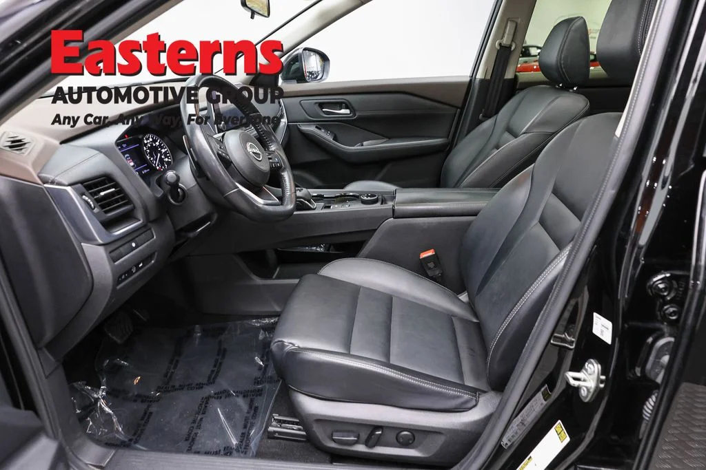 Used 2023 Black Nissan SV image 14