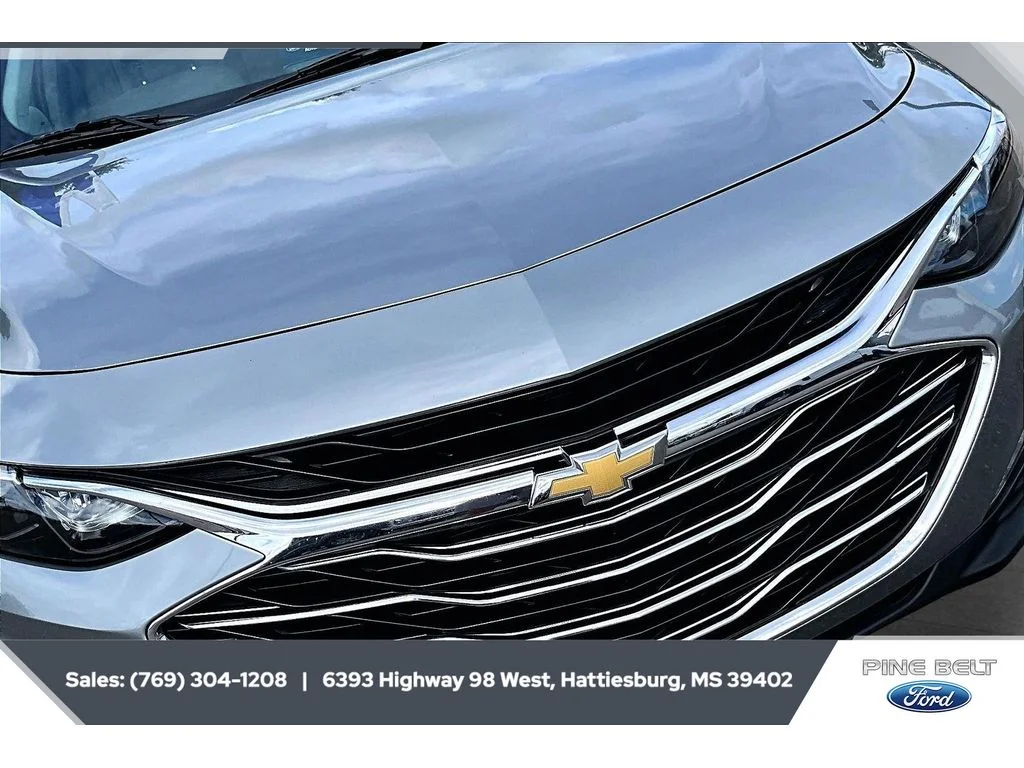 Used 2024 Sterling Gray Metallic Chevrolet LT image 21