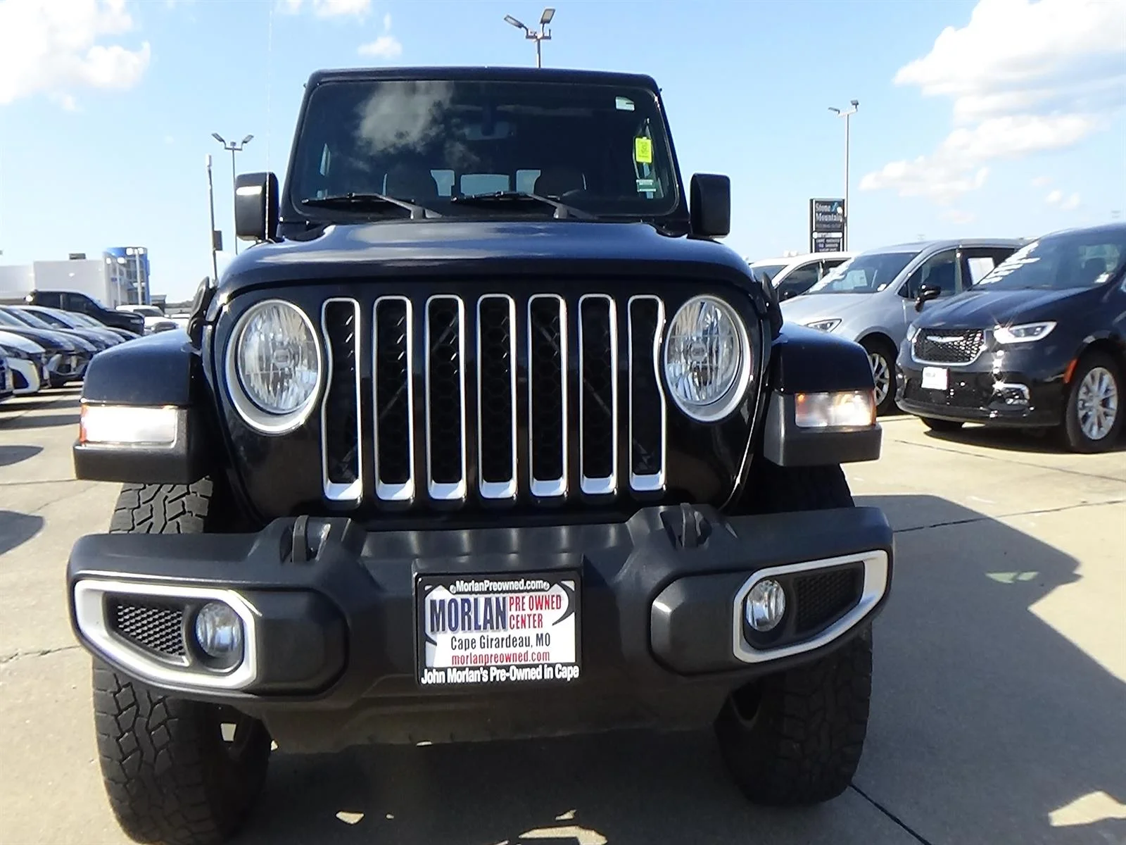 Used 2021 Black Clear Coat (px8) Jeep Overland image 3