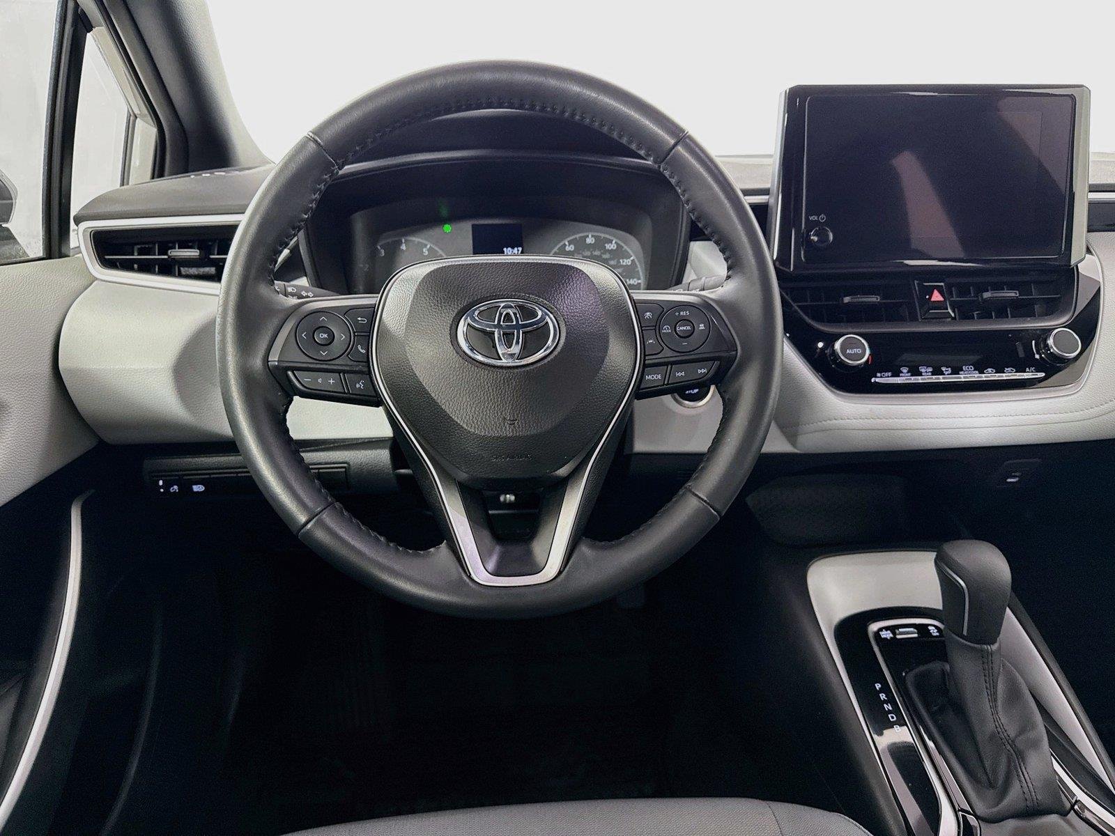 Certified Used 2025 Classic Silver Metallic Toyota SE image 29