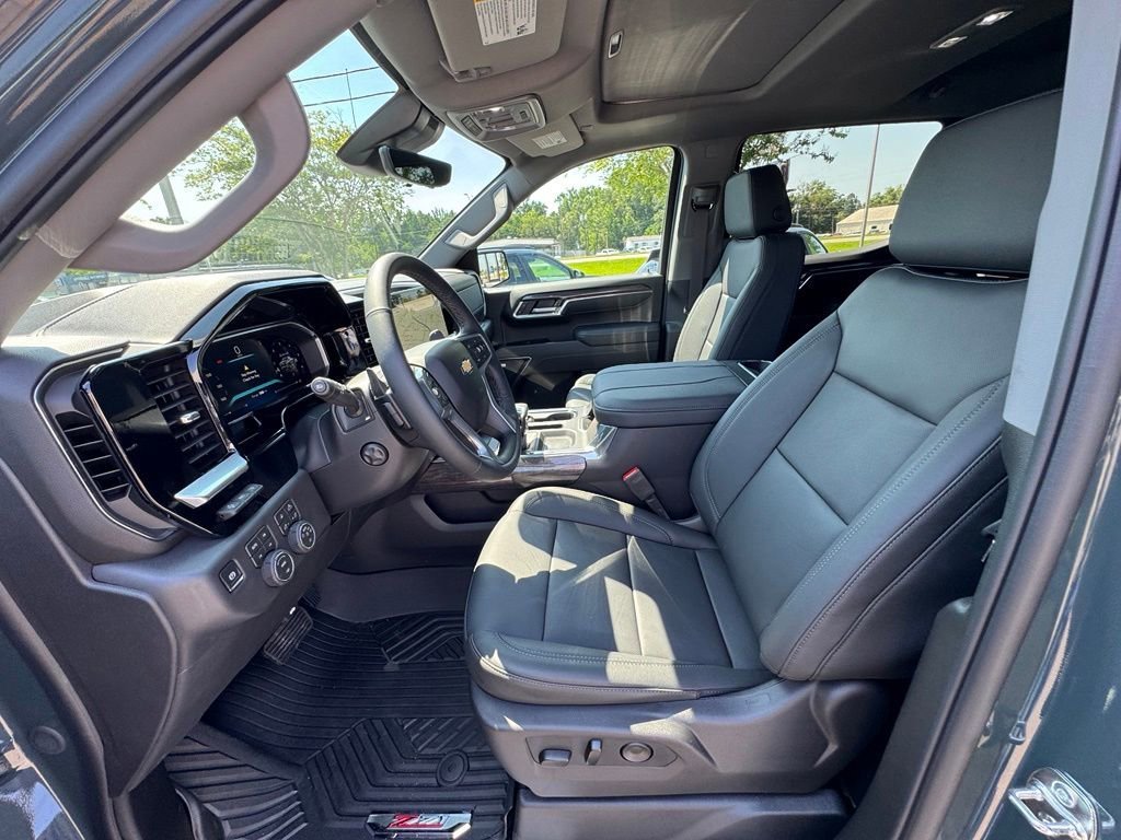 2026 Chevrolet Silverado 1500 LTZ - Photo 11