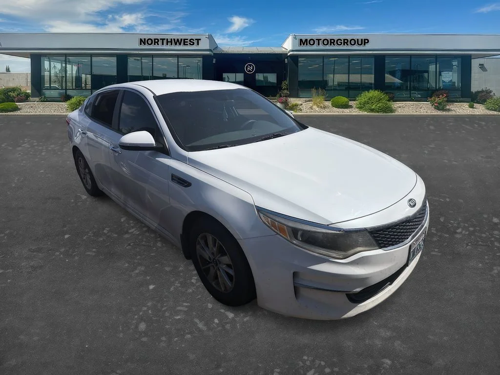 2017 Kia Optima LX AT's photo