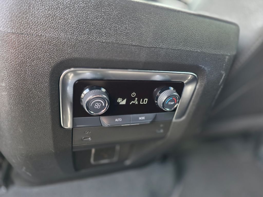 2025 Chevrolet Tahoe LT - Photo 19
