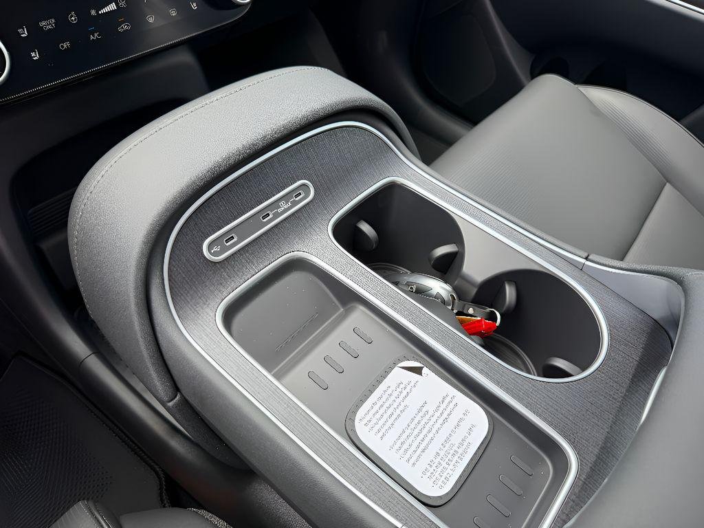 New 2026 Creamy White Pearl Hyundai Blue SEL Premium 7P image 31