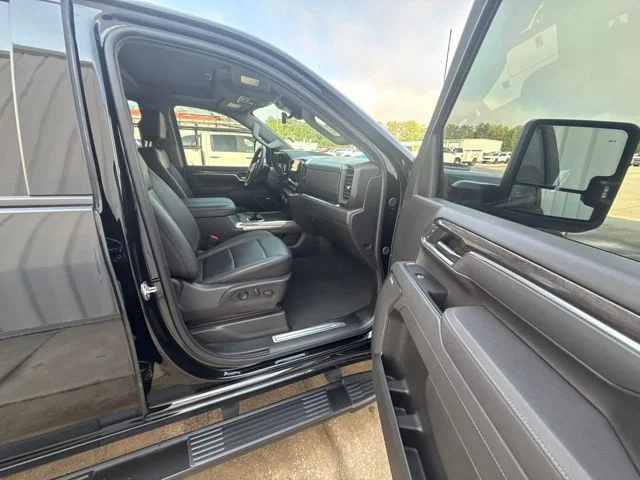Used 2025 Black Chevrolet LTZ image 25