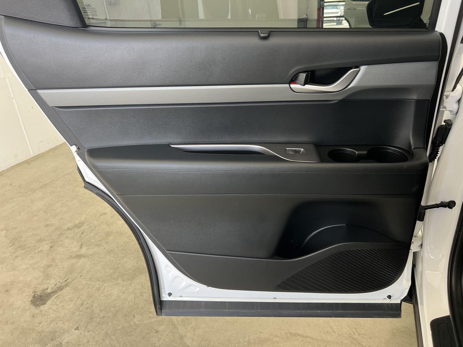 Used 2024 Hyper White Hyundai XRT image 23