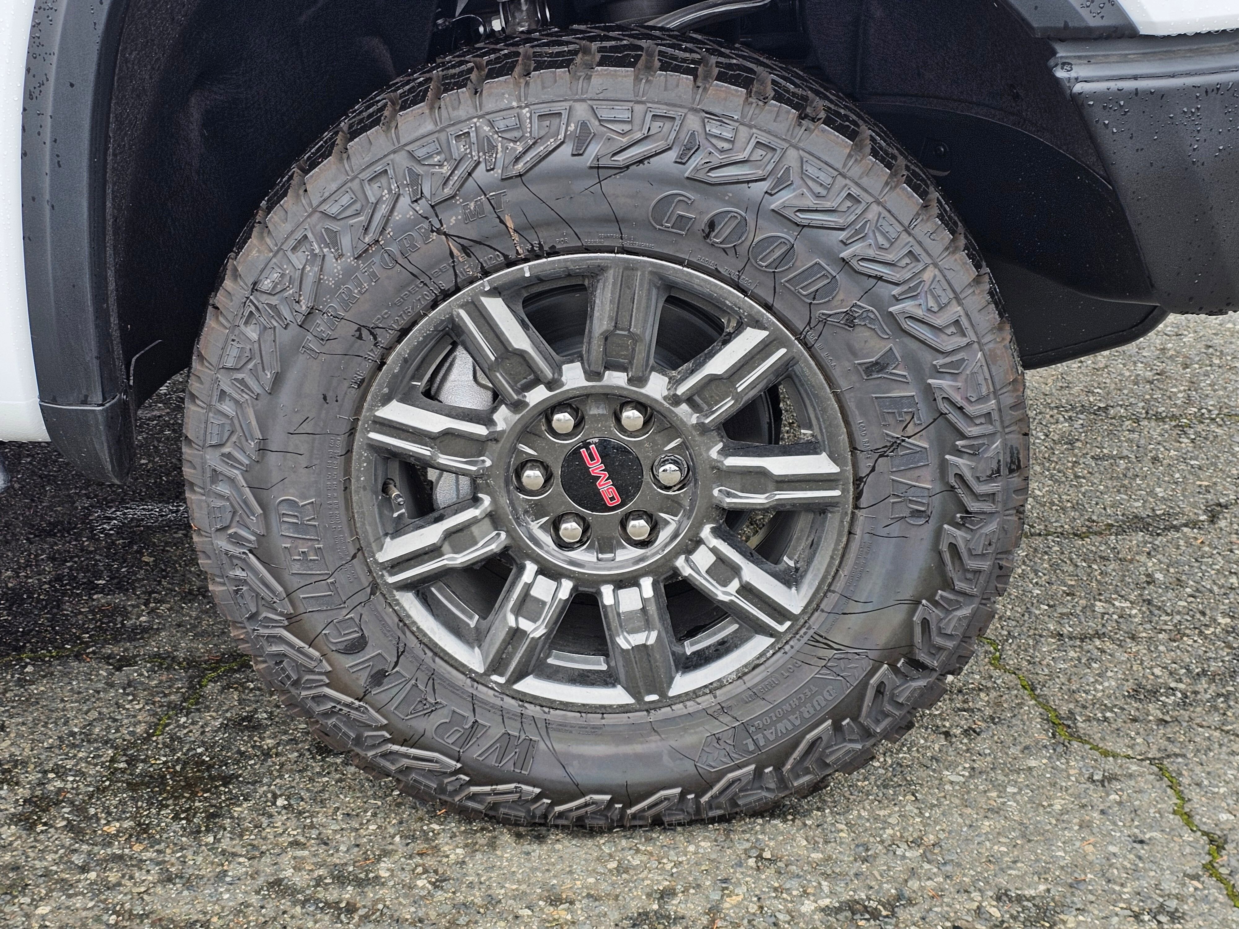 New 2026 Summit White GMC AT4X image 9