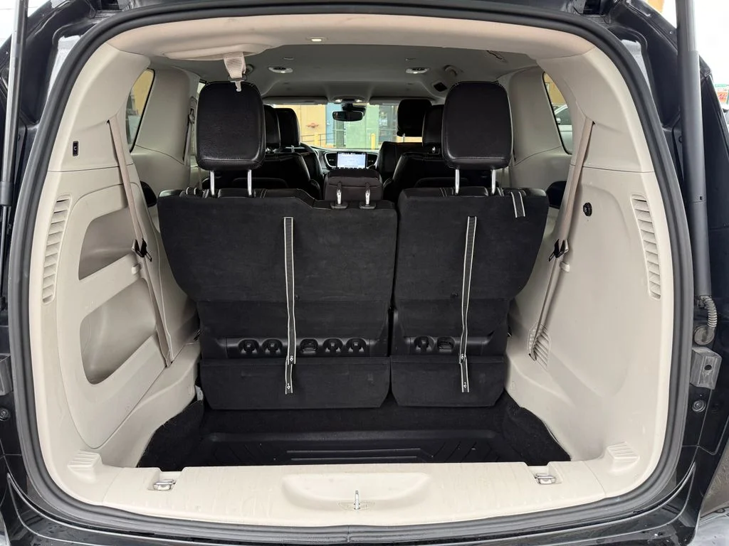 Used 2022 Black Chrysler Touring L image 24