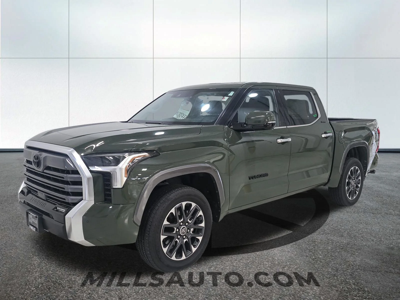 Used 2022 Toyota Tundra Limited with VIN 5TFJA5DB5NX053589 for sale in Willmar, Minnesota