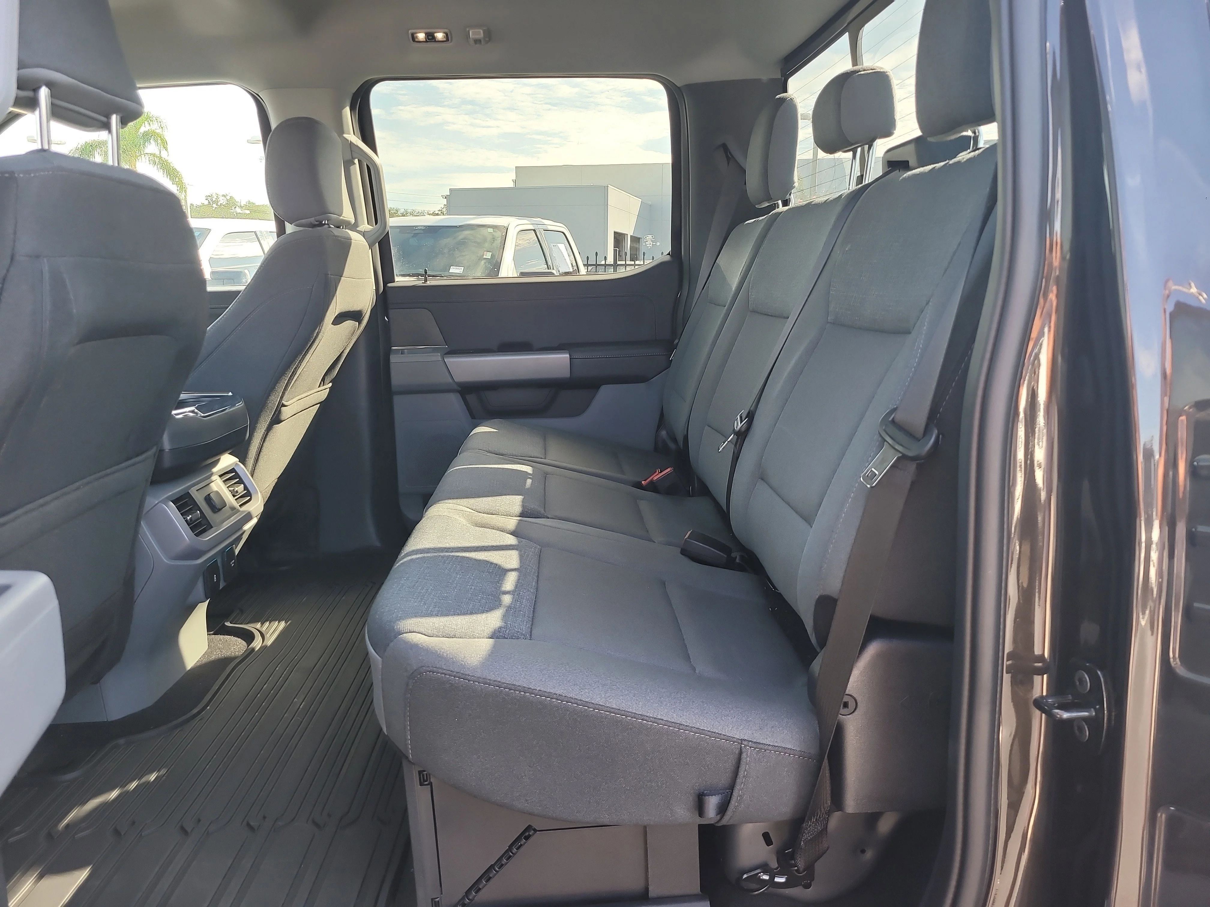 Used 2024 Bronze Metallic Ford XLT image 12
