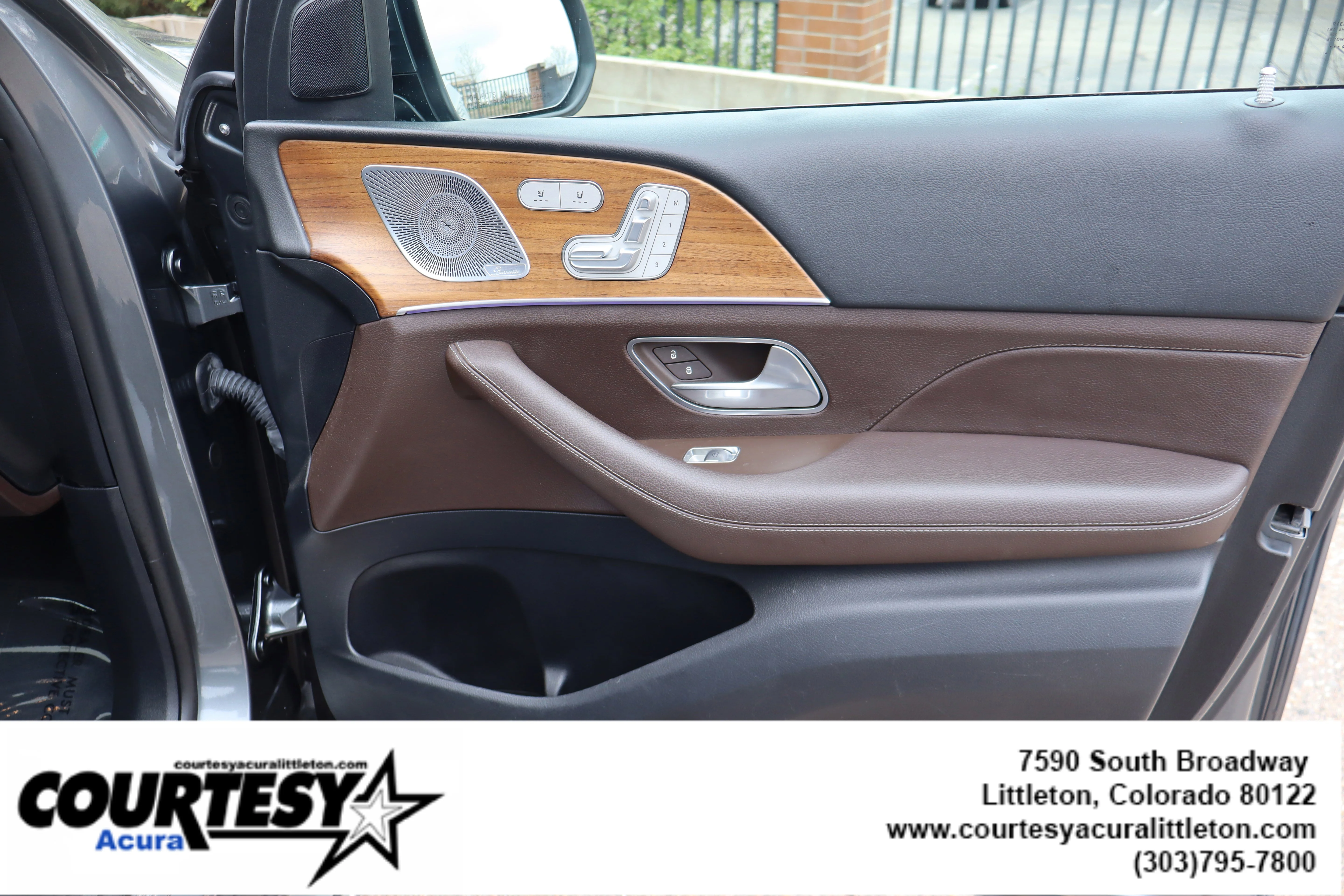 Used 2021 Gray Mercedes-Benz GLS 450 image 37