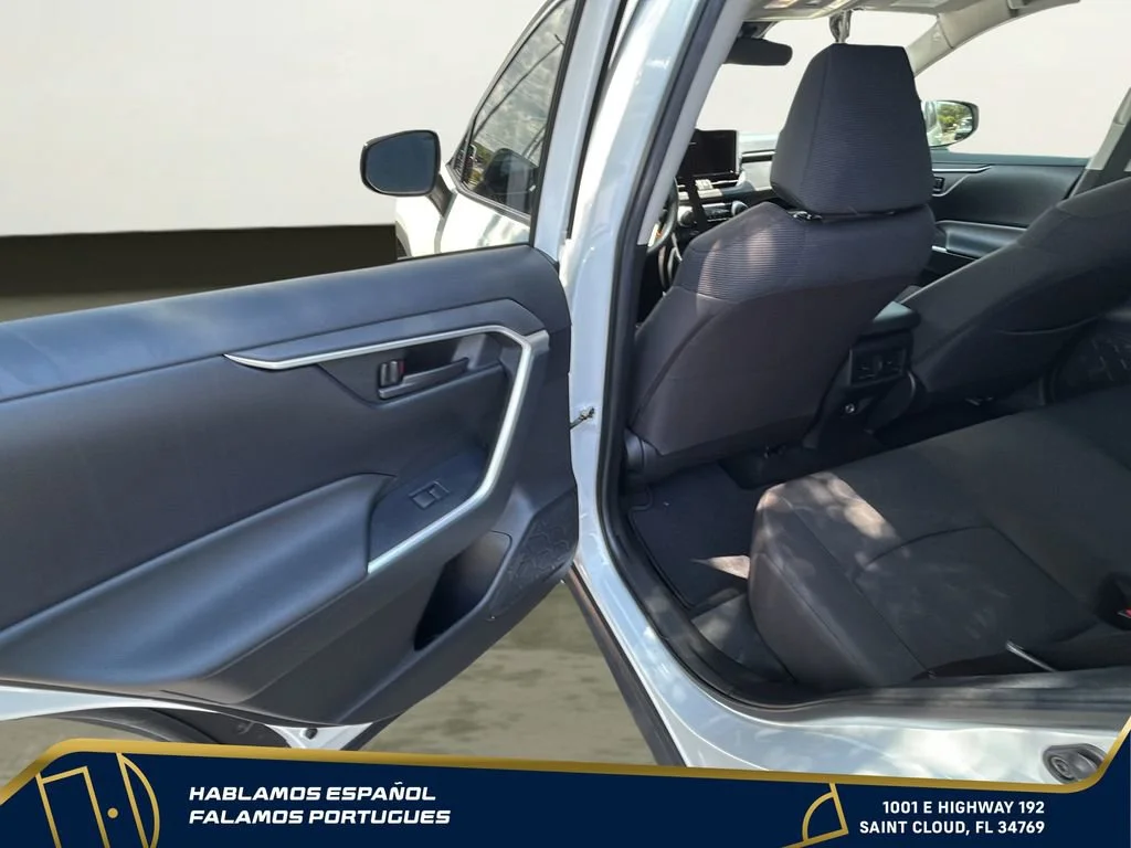 Used 2023 White Toyota LE image 18