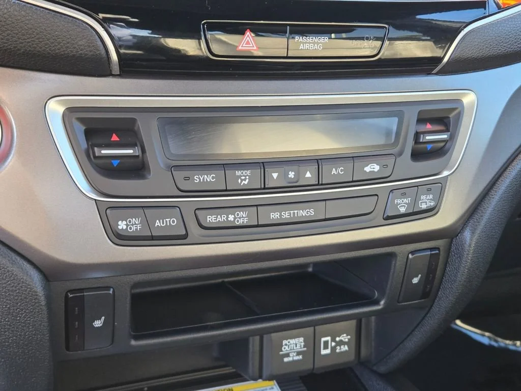 Used 2023 Gray Honda EX-L image 21