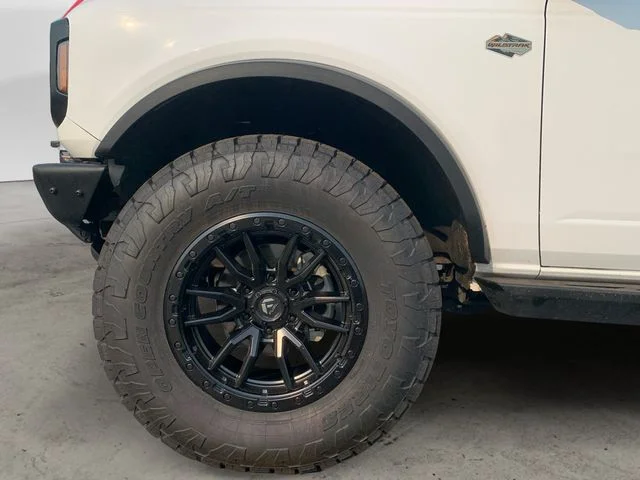 Used 2024 White Ford Wildtrak image 9