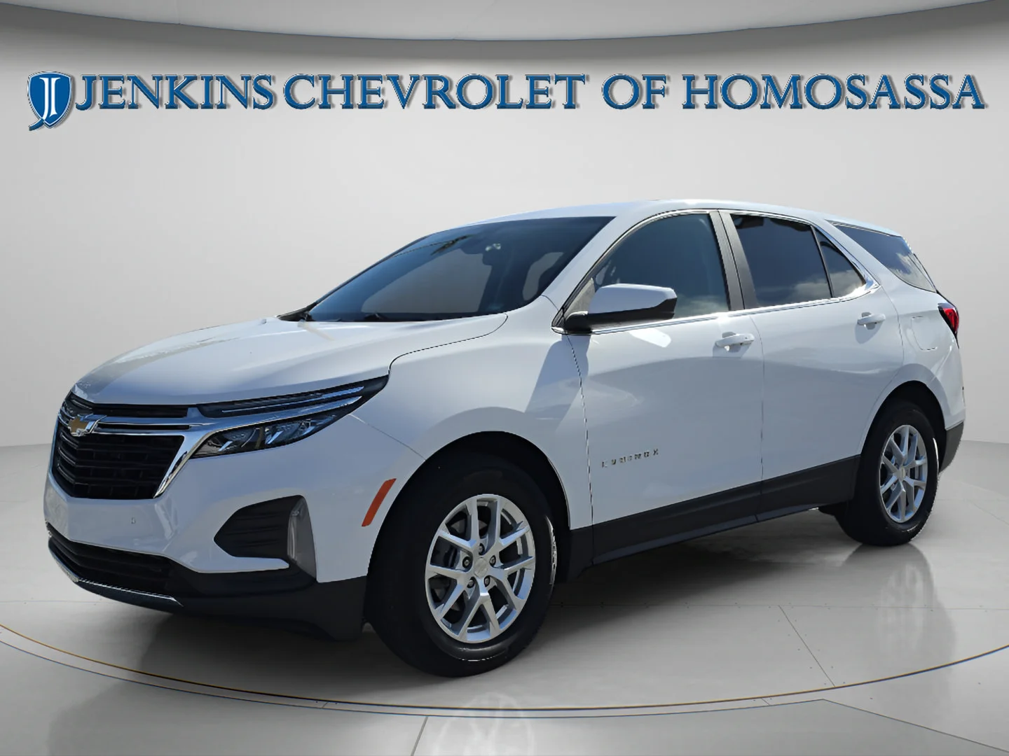 Used 2024 Summit White Chevrolet LT image 10