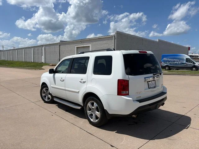 Used 2013  Honda EX-L image 3