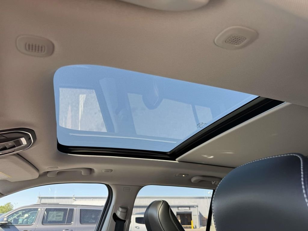 Used 2023 Black Jeep 4xe image 4