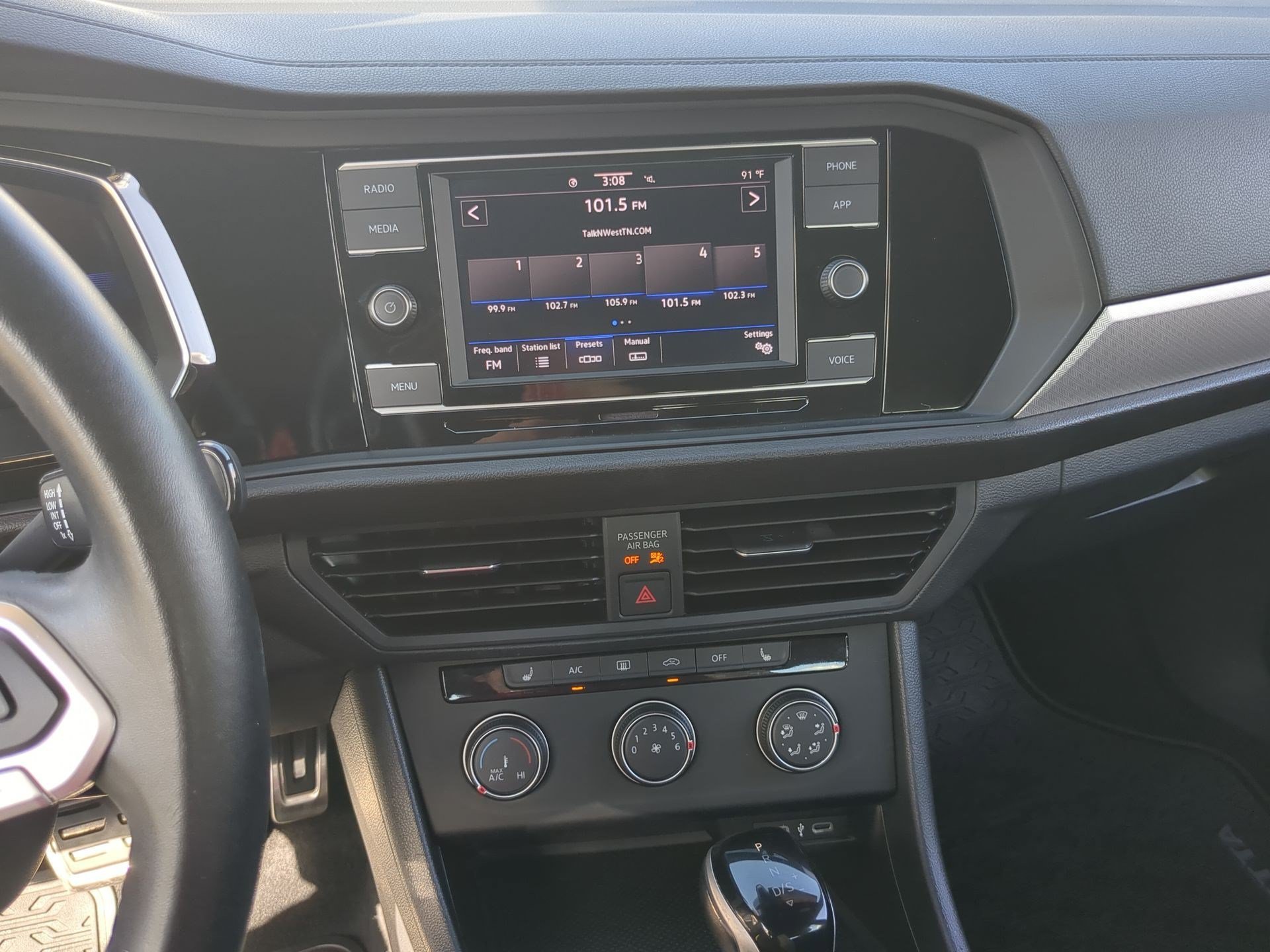 Used 2024  Volkswagen Sport image 16