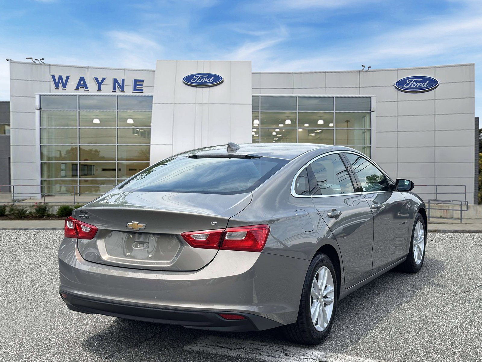 Used 2017 Pepperdust Metallic Chevrolet LT image 5