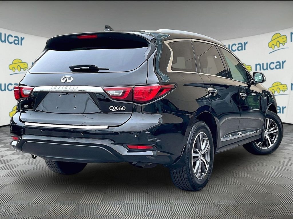 Used 2019 Black INFINITI LUXE image 6