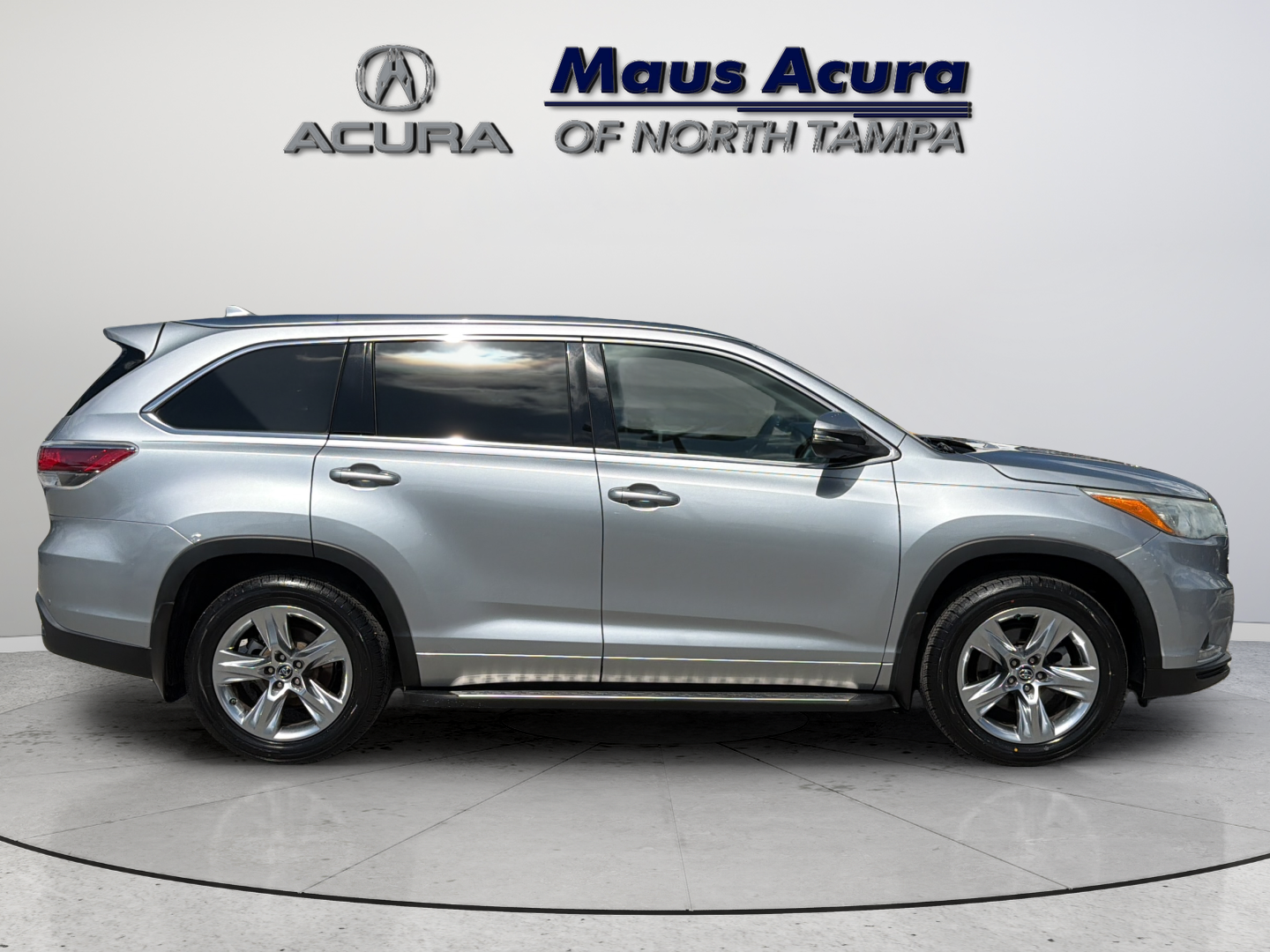 Used 2016 Silver Sky Metallic Toyota Limited Platinum V6 image 13