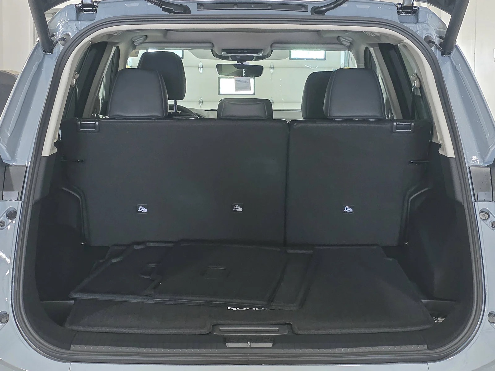 New 2026 Boulder Gray Pearl Nissan Dark Armor™ image 17