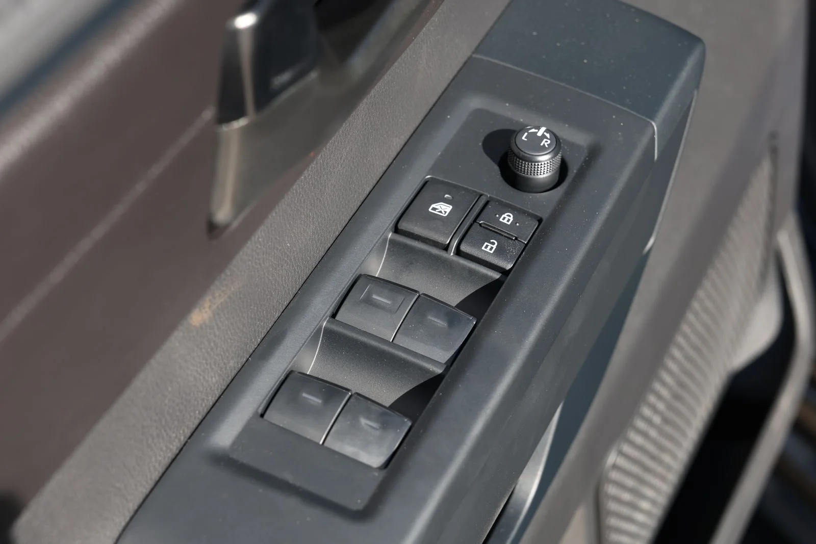 New 2026 Magnetic Gray Metallic Toyota SR image 22