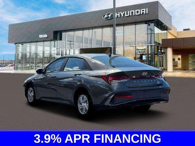 New 2026 Gray Hyundai SE image 5