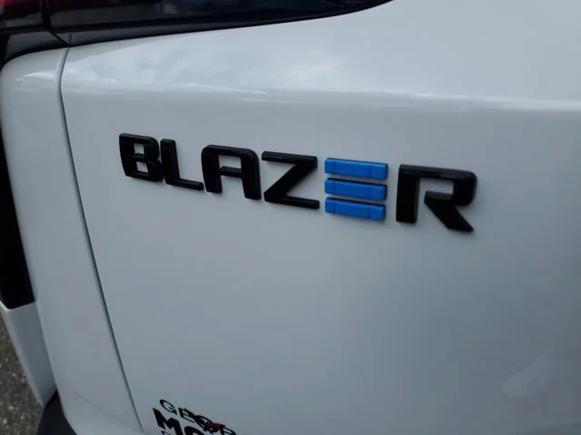 2025 Chevrolet Blazer EV LT - Photo 6