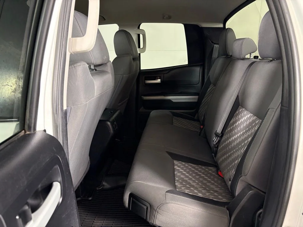 Used 2019 White Toyota SR5 image 35
