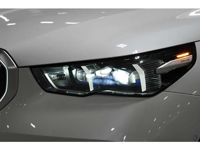 New 2026 Mineral White Metallic BMW 530i image 6