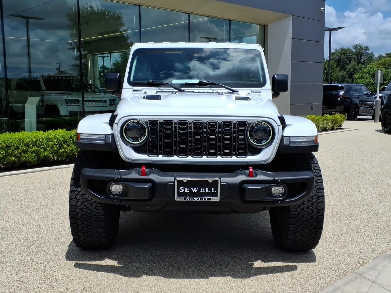 Used 2024 Bright White Clearcoat Jeep Rubicon X image 2