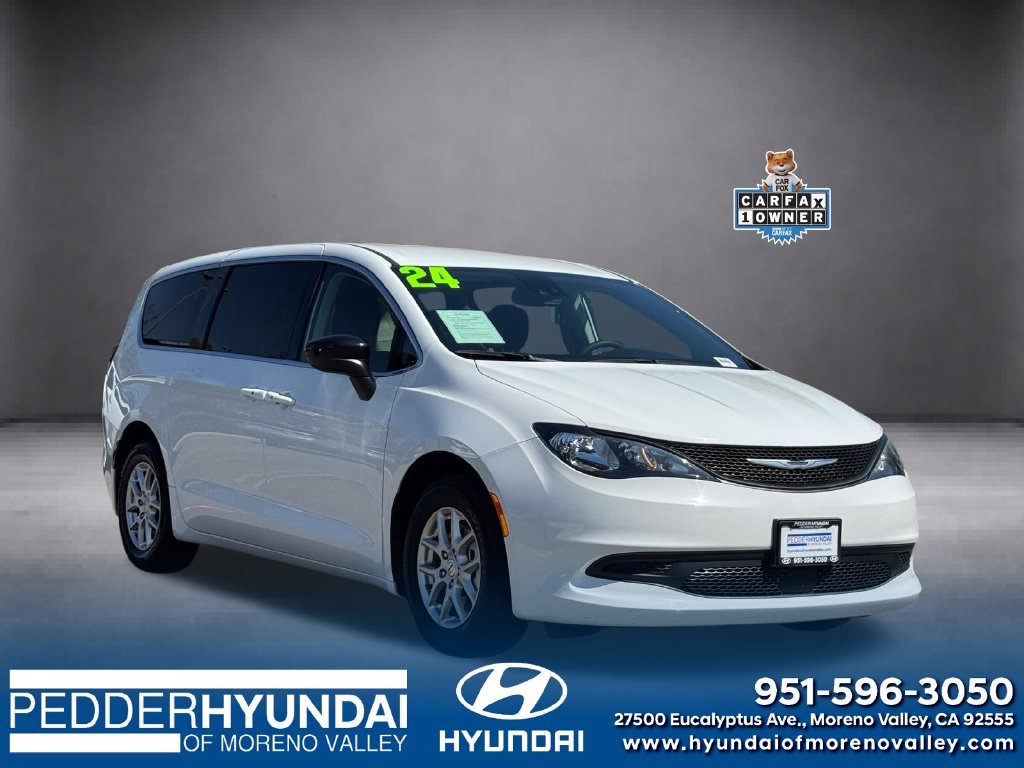 2024 Chrysler Voyager