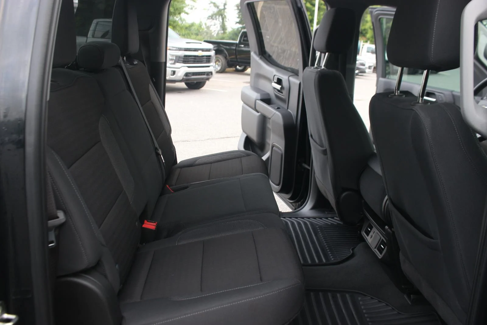 Used 2024 Black Chevrolet Custom image 33