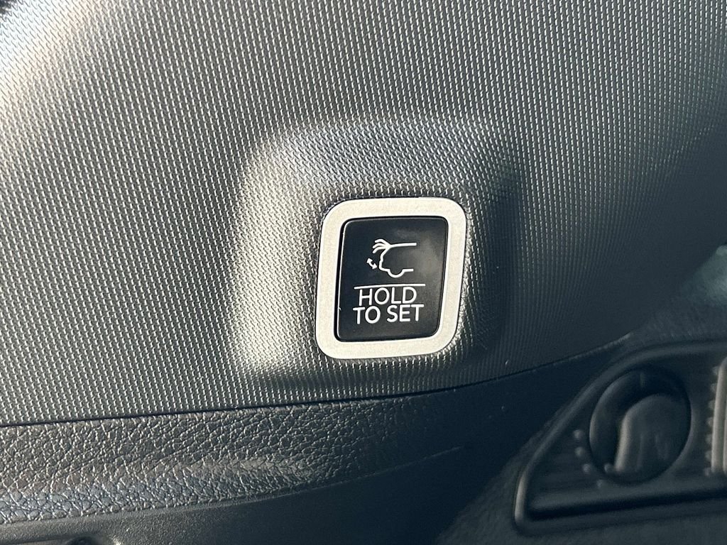 Used 2022 Black Jeep Trailhawk 4xe image 13