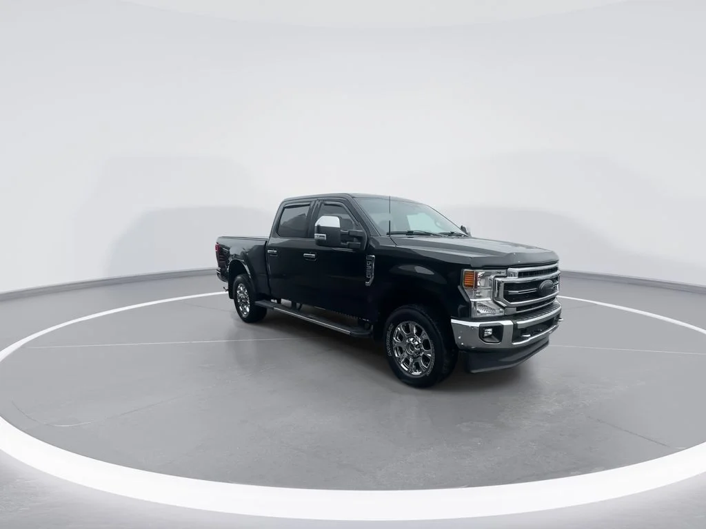 Used 2021 Black Ford Lariat image 3