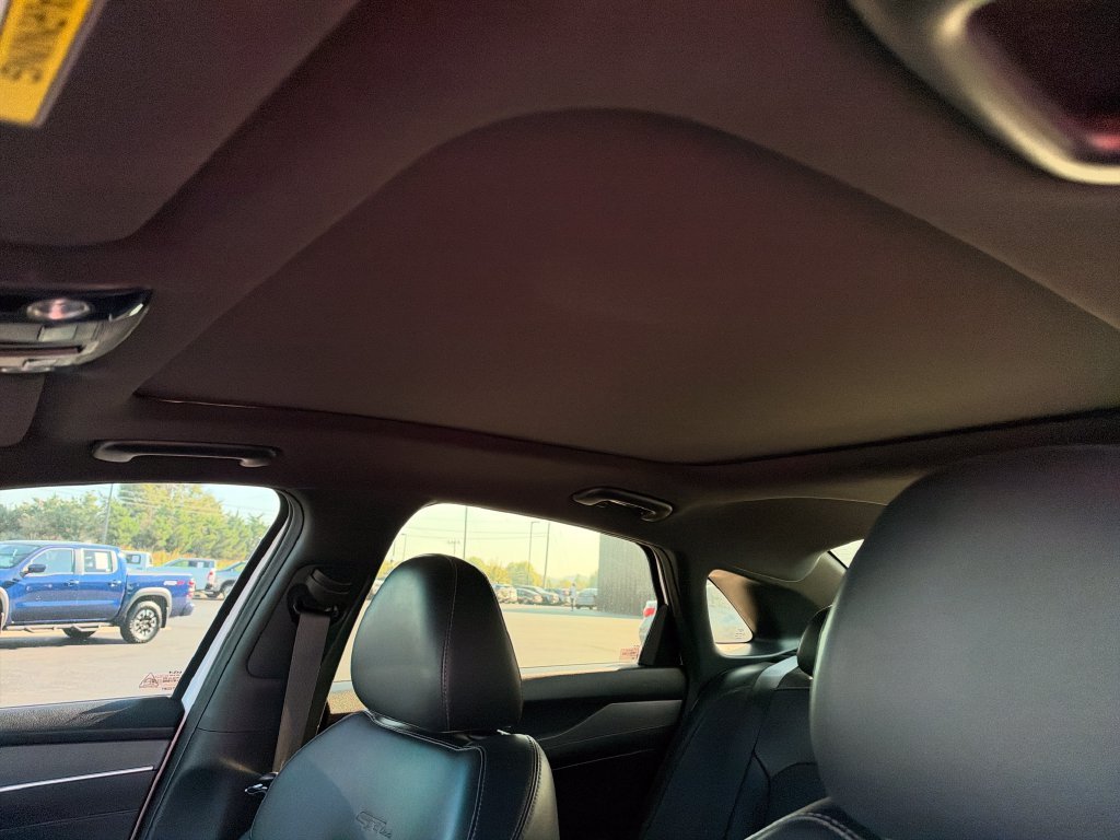 Used 2023 White Kia GT-Line image 24