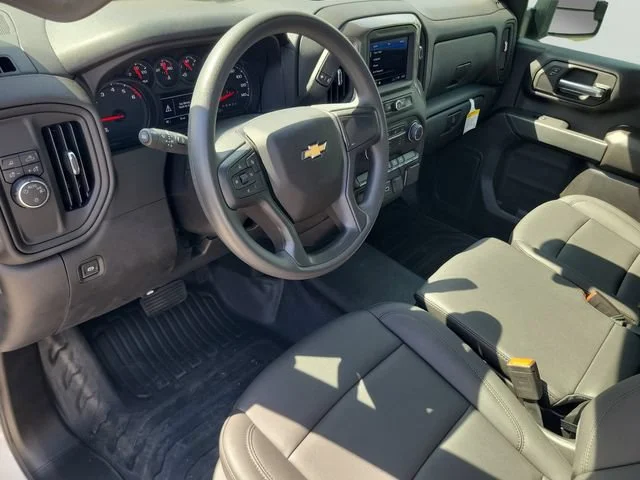 New 2025 Summit White Chevrolet WT image 13