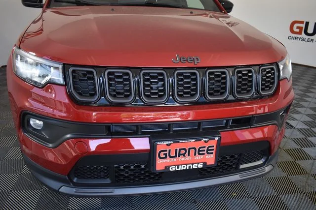 New 2026 Red Hot Pearlcoat Jeep Latitude image 10