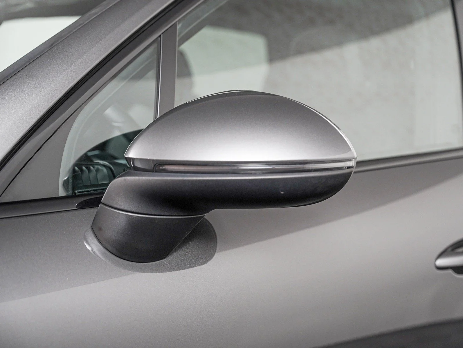 Certified Used 2023 QUARTZITE GREY Porsche  image 29