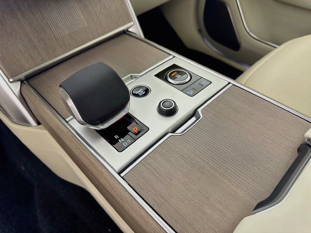 New 2027 Varesine Blue Land Rover Autobiography image 17