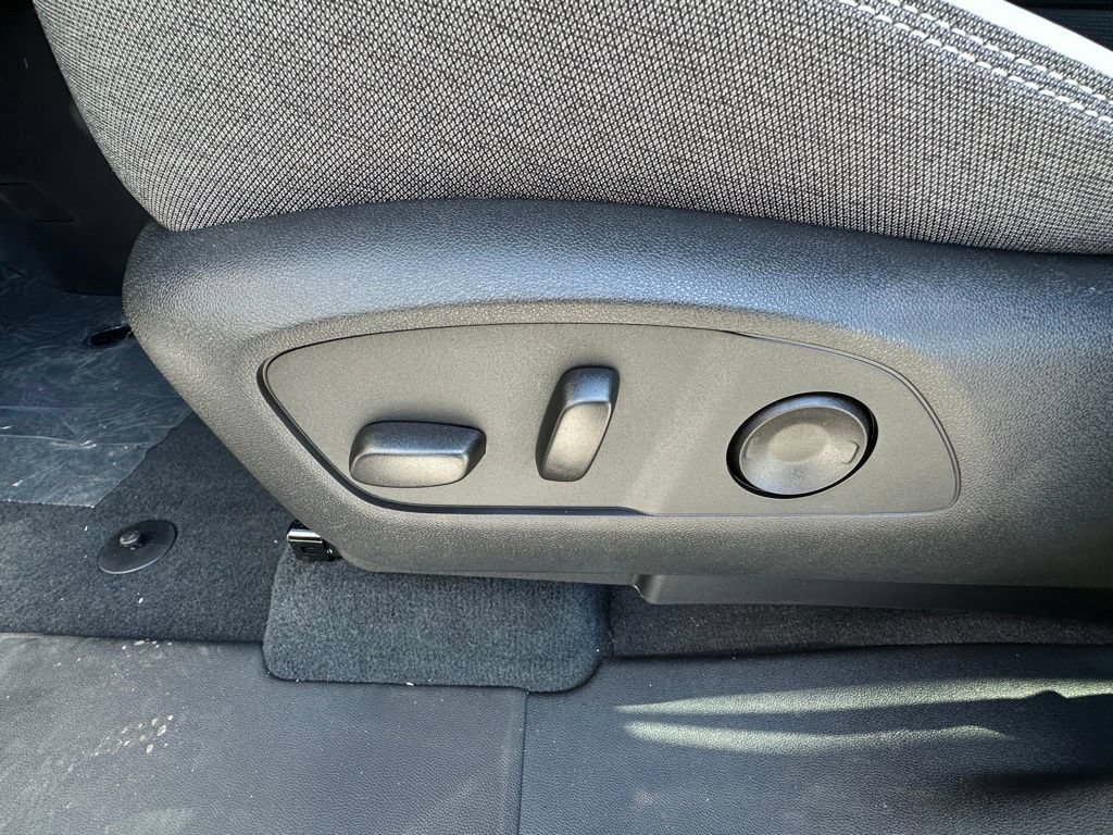 New 2026 Thunderstorm Gray GMC Elevation Standard Range image 19