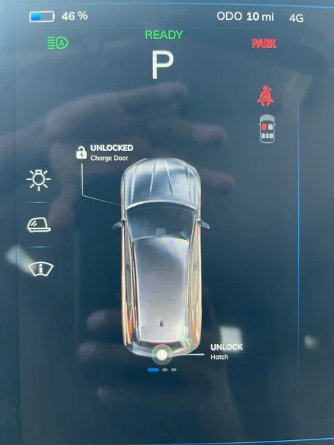 2025 VinFast VF 8 Eco - Photo 12