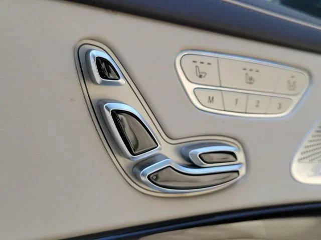 Used 2018 Magnetite Black Mercedes-Benz Maybach S 560 image 5