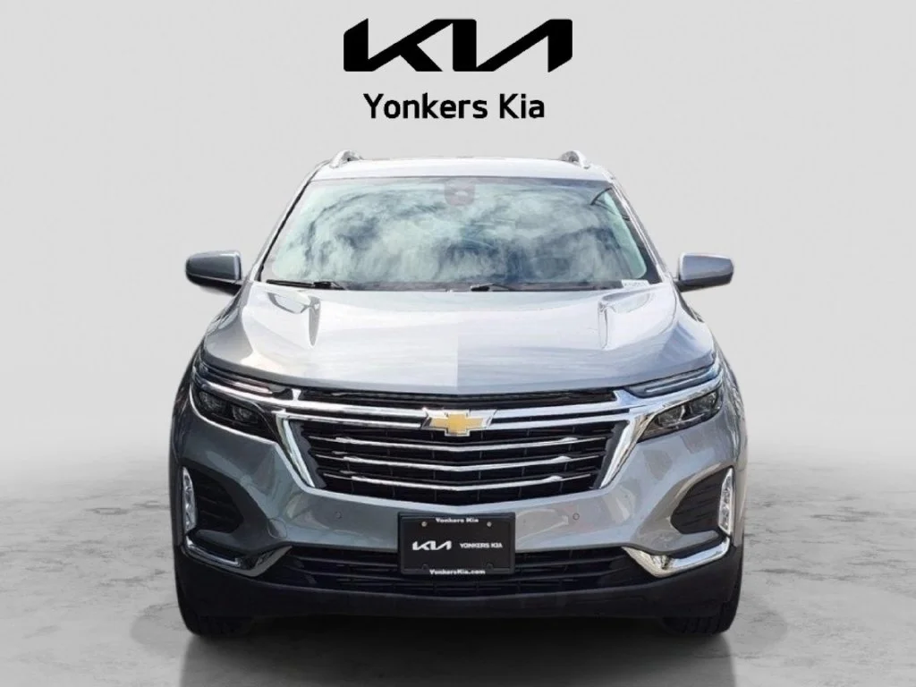 Used 2024 Gray Chevrolet Premier image 2
