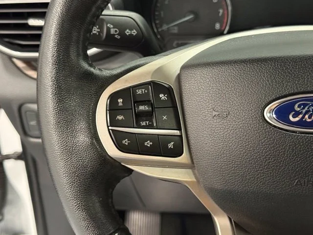 Used 2021 White Ford Limited image 19