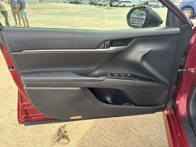 Used 2018 Red Toyota LE image 45