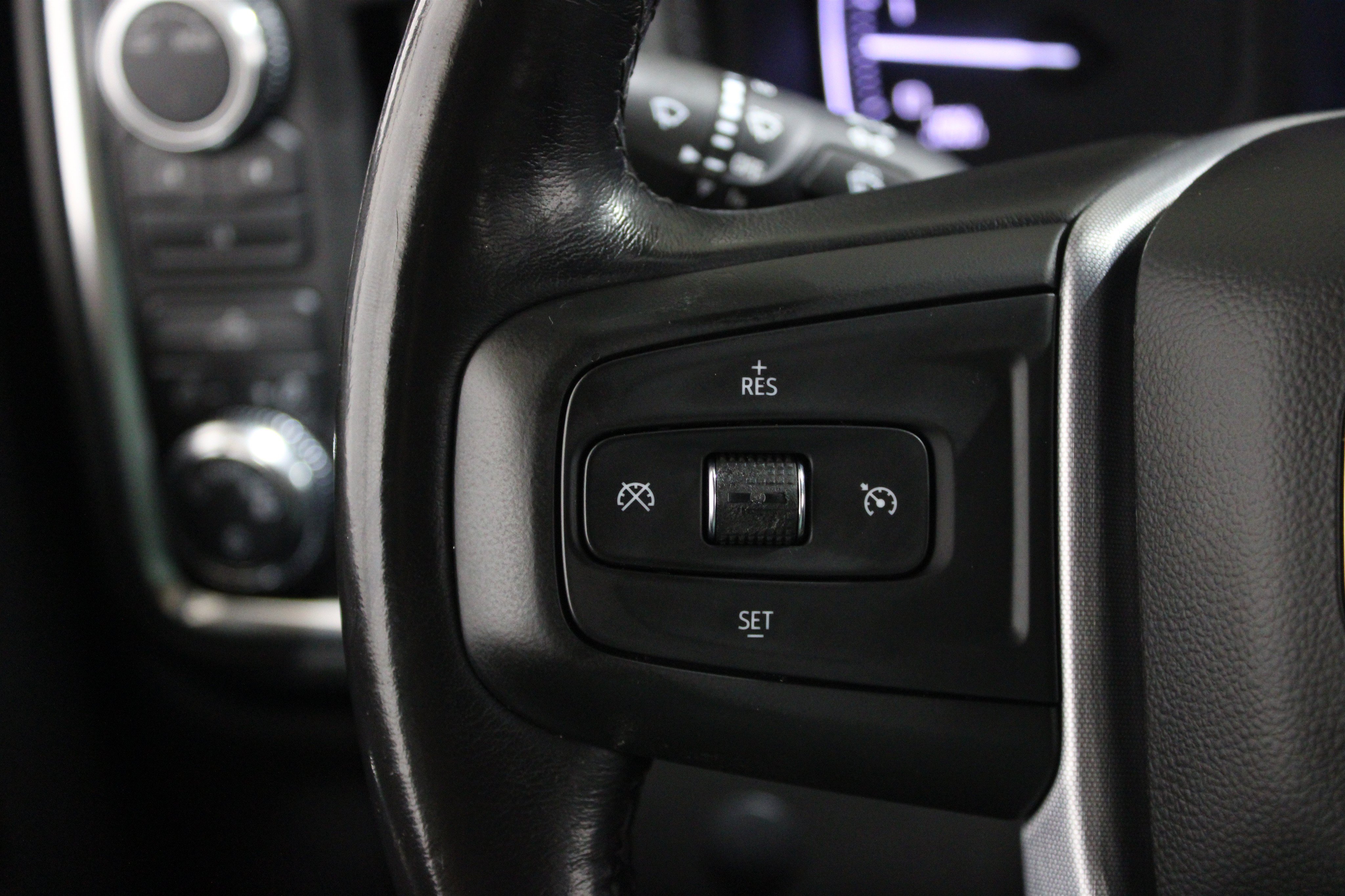 Used 2022 Black GMC SLE Crew Cab 4x4 - Lifted image 8